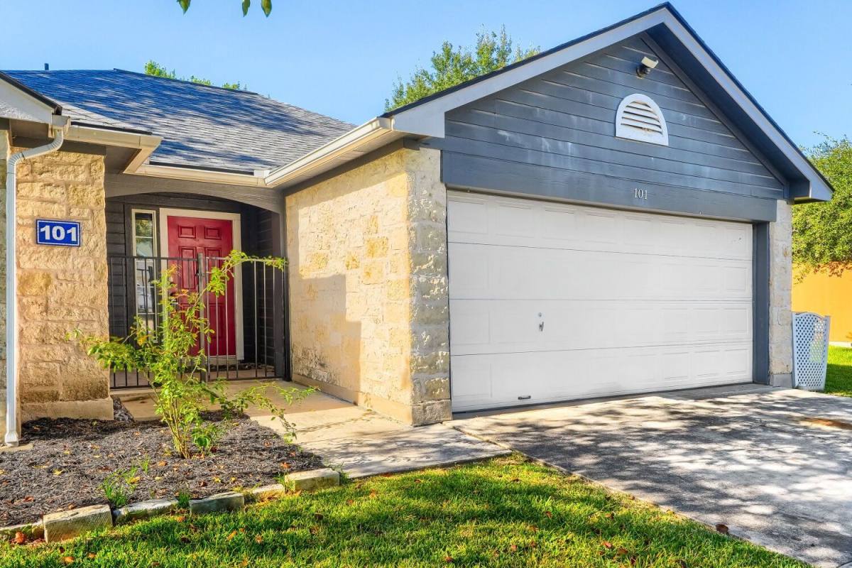 101 Stephen Court, Kyle, TX 78640 - House for Rent - Image 3