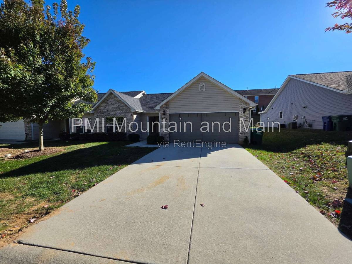 72 Sunny Meadows Blvd, Arden, NC 28704 - House for Rent - Image 1