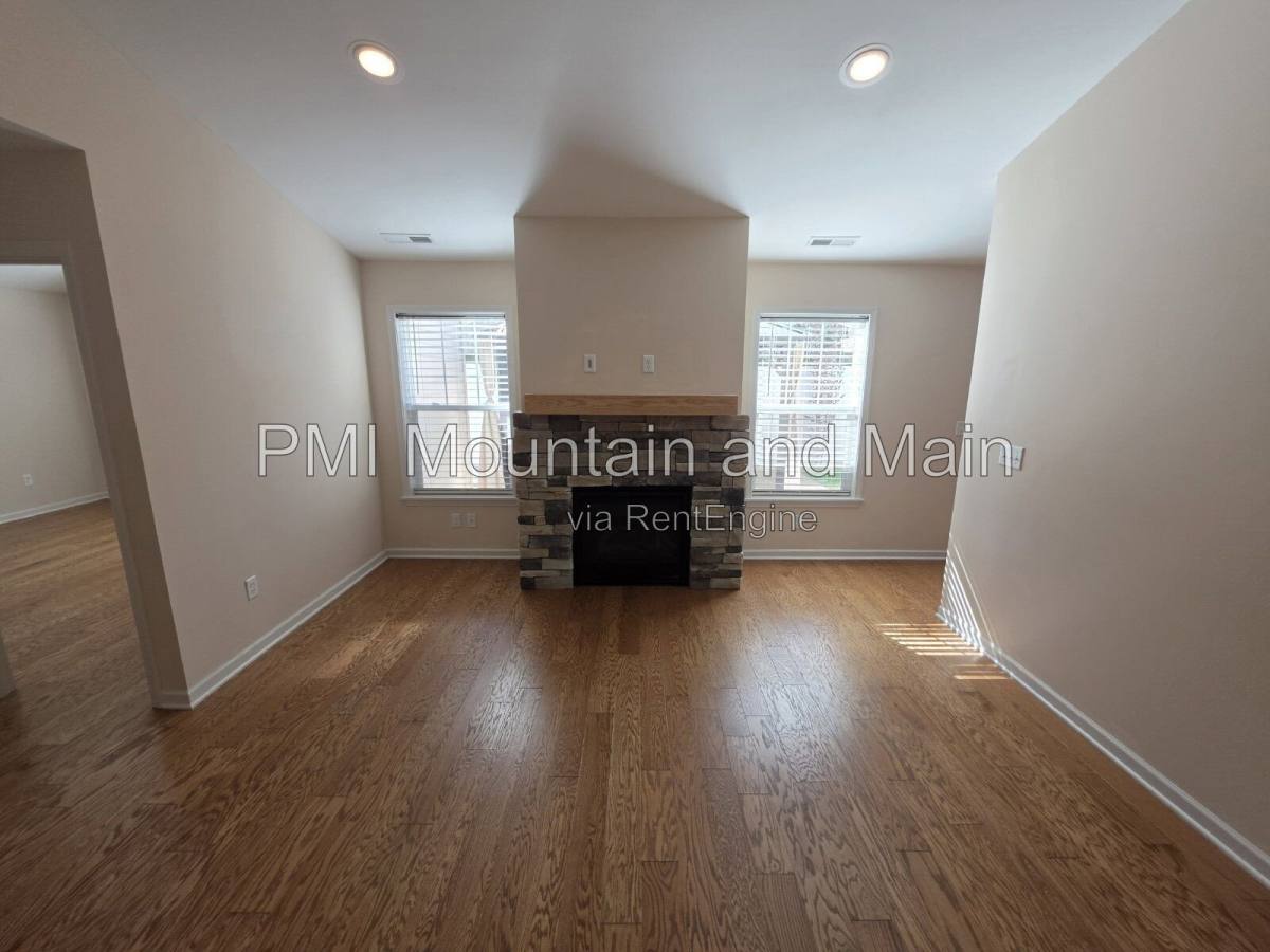 72 Sunny Meadows Blvd, Arden, NC 28704 - House for Rent - Image 19