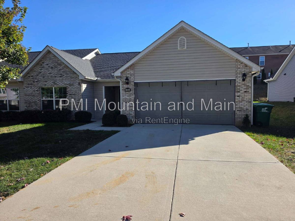 72 Sunny Meadows Blvd, Arden, NC 28704 - House for Rent - Image 2