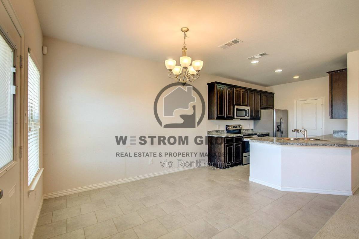 212 Emerald Creek Dr, Fort Worth, TX 76131 - House for Rent - Image 9