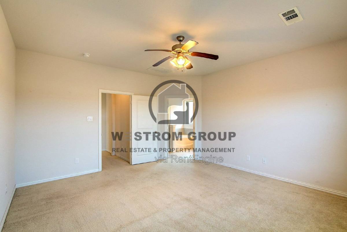 212 Emerald Creek Dr, Fort Worth, TX 76131 - House for Rent - Image 13