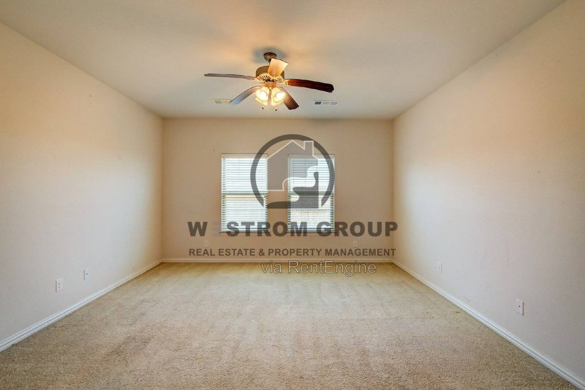 212 Emerald Creek Dr, Fort Worth, TX 76131 - House for Rent - Image 12