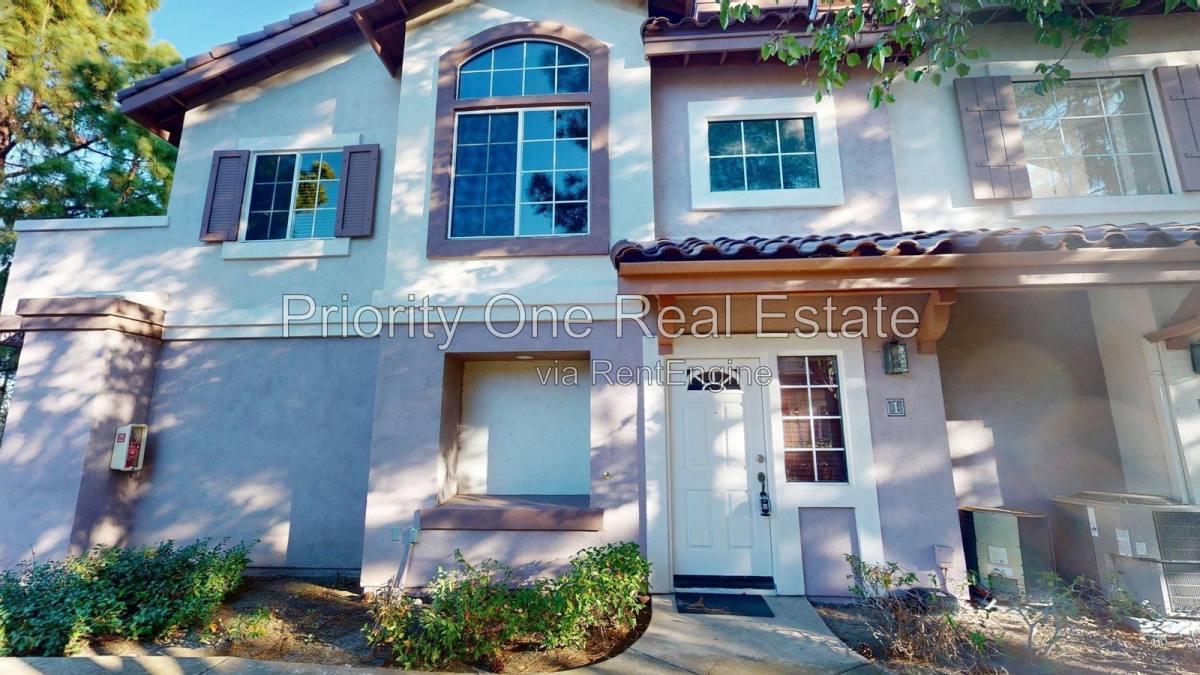 Apartment for rent at 11929 Tivoli Park Row #1, San Diego, CA 92128