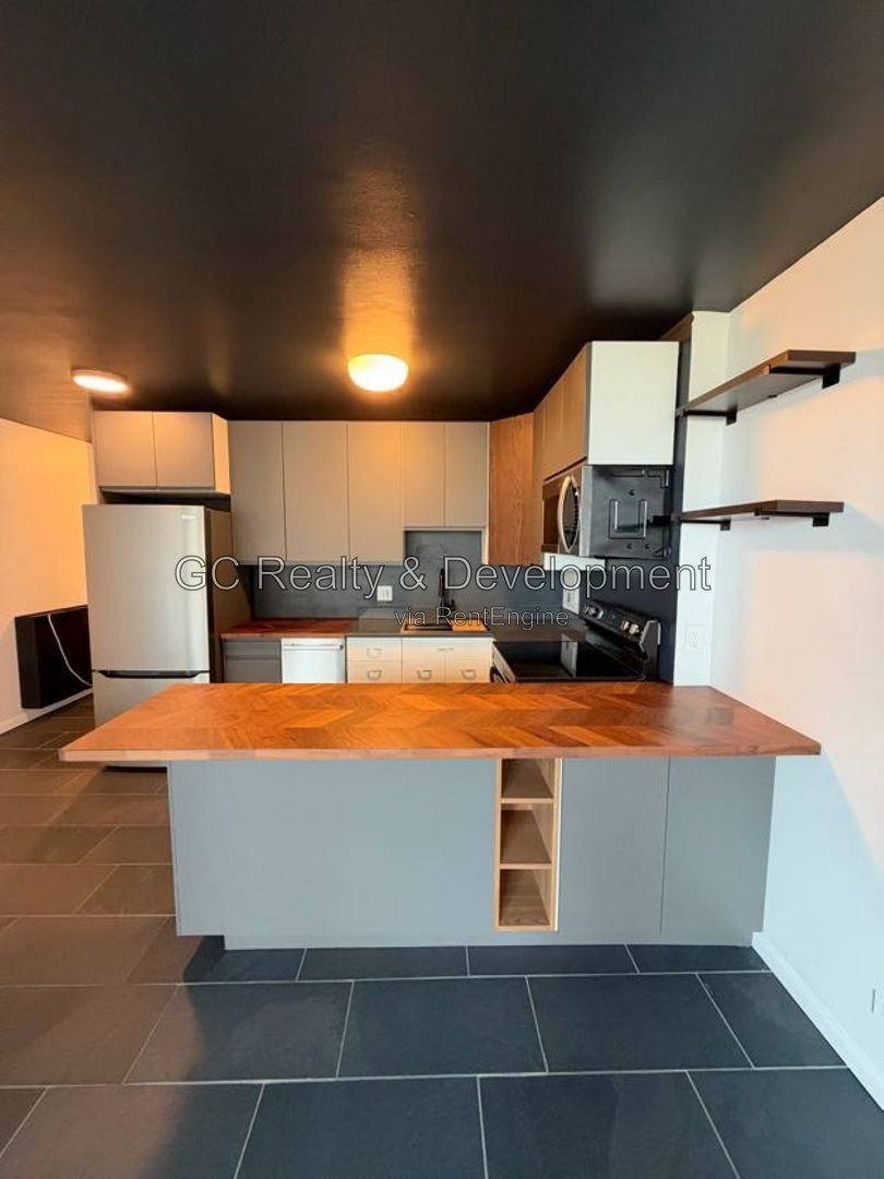 2400 N Lakeview Ave #901, Chicago, IL 60614 - Apartment for Rent - Image 5
