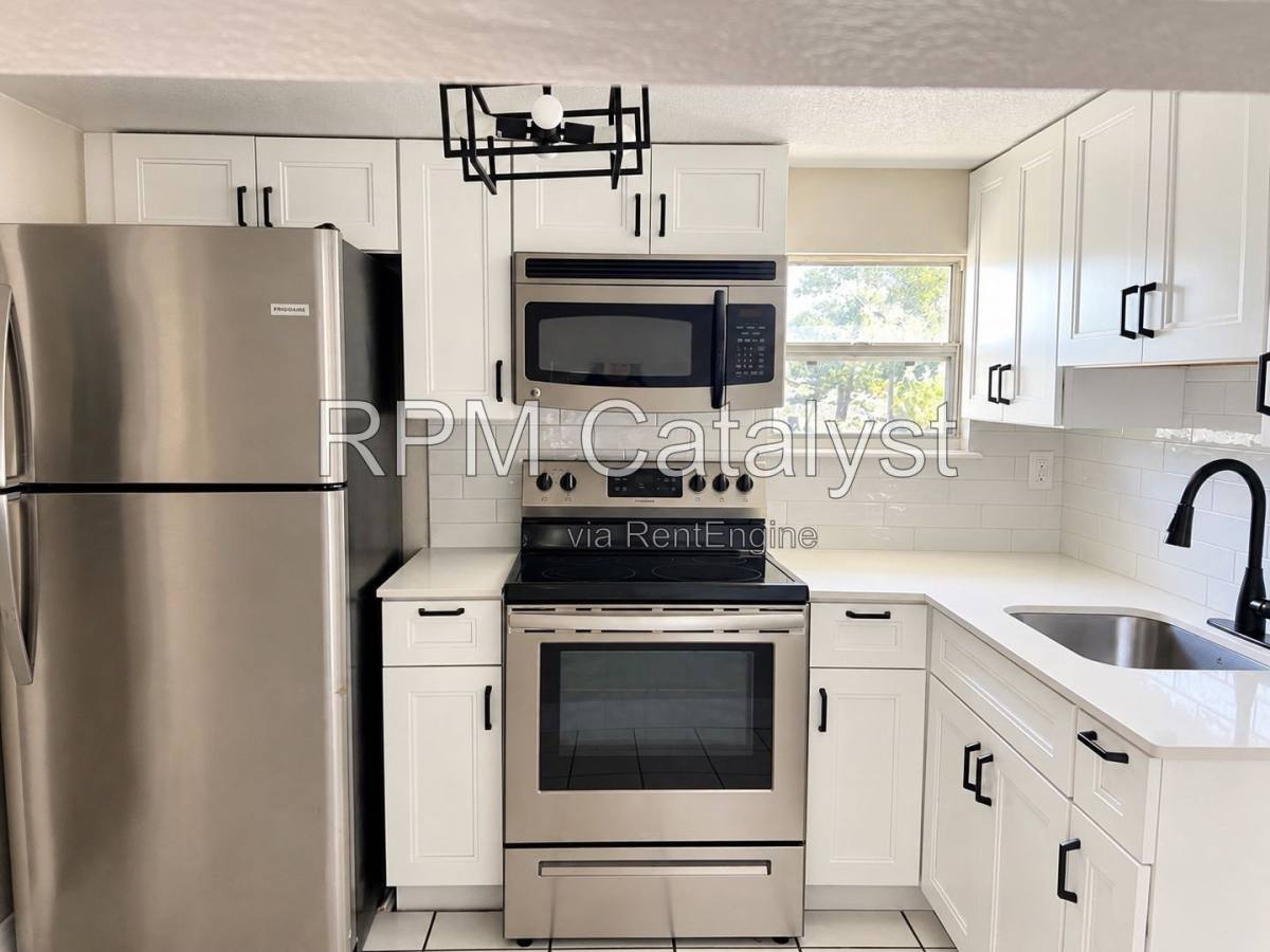6905 1/2 N Duncan Ave #B, Tampa, FL 33604 - Apartment for Rent - Image 8
