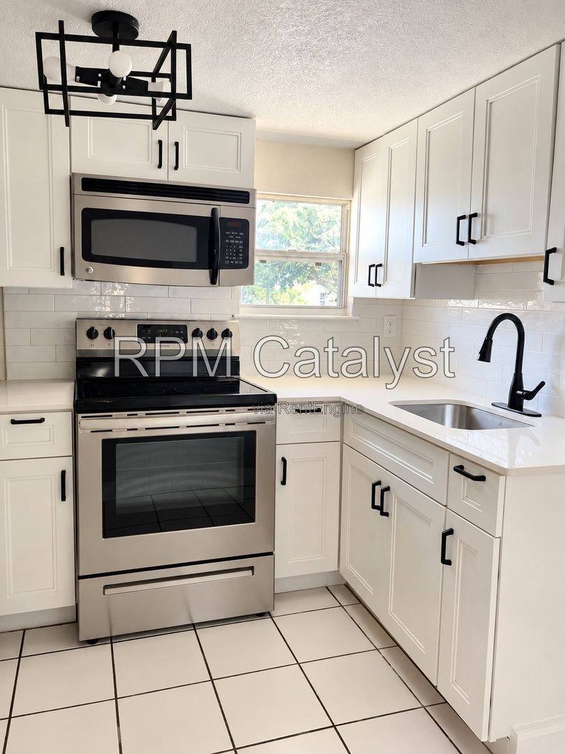 6905 1/2 N Duncan Ave #B, Tampa, FL 33604 - Apartment for Rent - Image 9