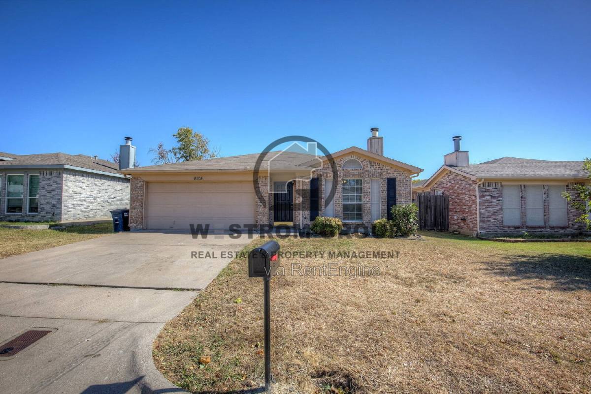 House for rent at 8108 Spruce Valley Dr, Fort Worth, TX 76137