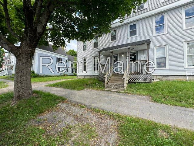 25 4th St #4, Bangor, ME 04401 - Apartment for Rent