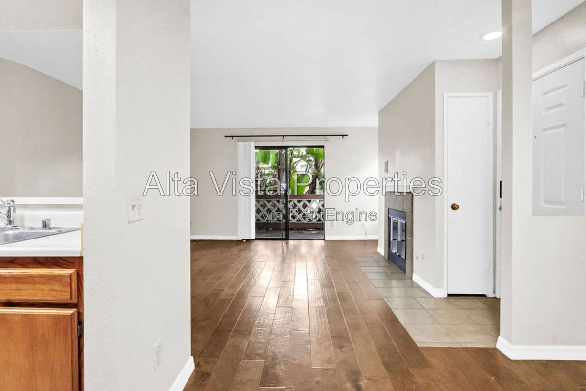 Condo for rent at 9439 Fairgrove Lane #104, San Diego, CA 92129