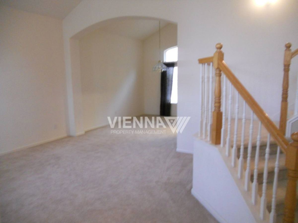 334 Anacapa Dr, Roseville, CA 95678 - House for Rent - Image 5