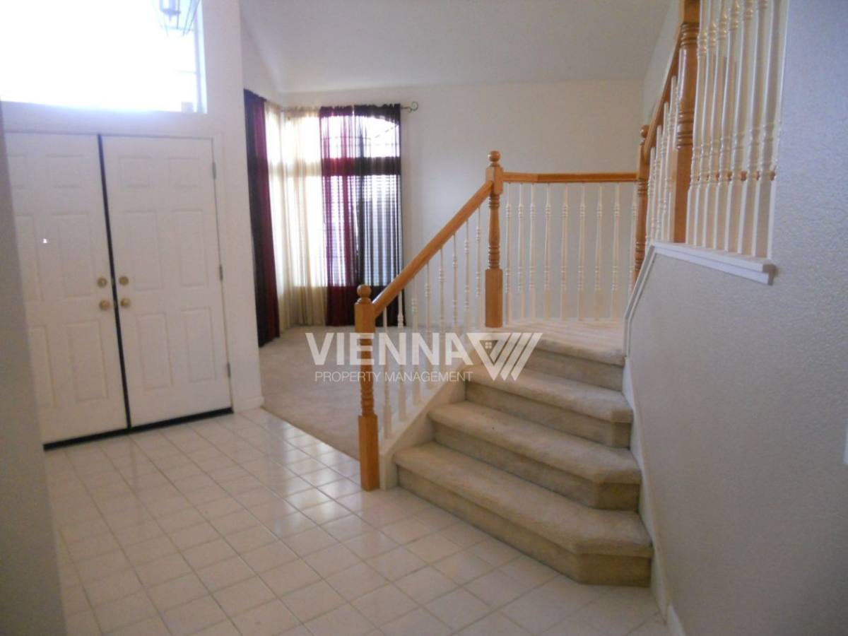 334 Anacapa Dr, Roseville, CA 95678 - House for Rent - Image 15