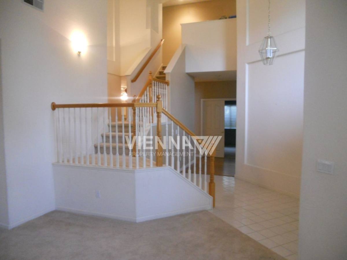 334 Anacapa Dr, Roseville, CA 95678 - House for Rent - Image 7