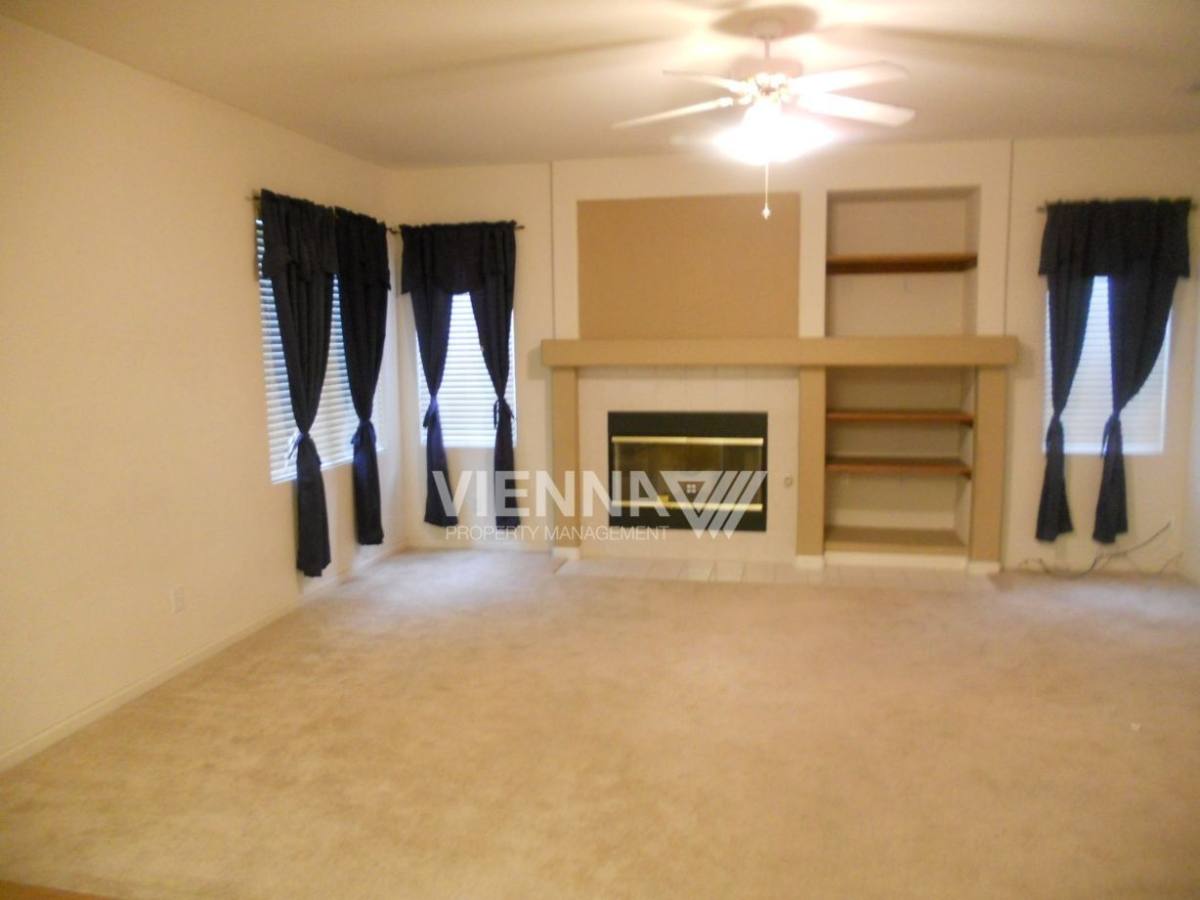 334 Anacapa Dr, Roseville, CA 95678 - House for Rent - Image 2