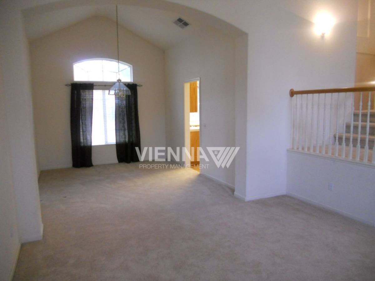 334 Anacapa Dr, Roseville, CA 95678 - House for Rent - Image 8