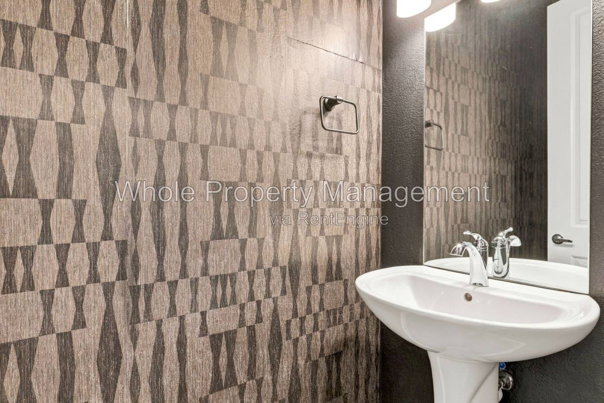 2225 Eliot St, Denver, CO 80211 - Townhouse for Rent - Image 7