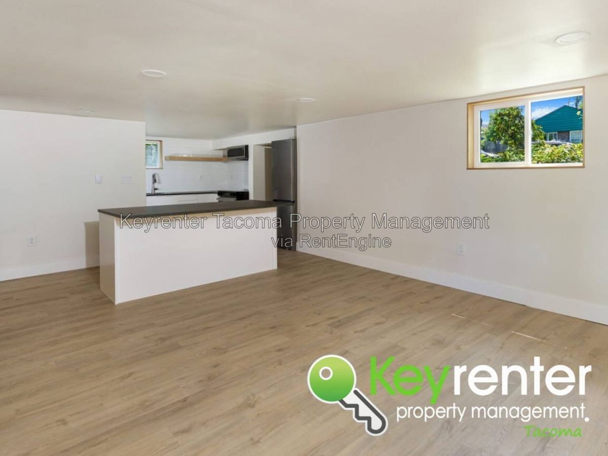 3915 N 8th St, Tacoma, WA 98406 - Apartment for Rent - Image 3
