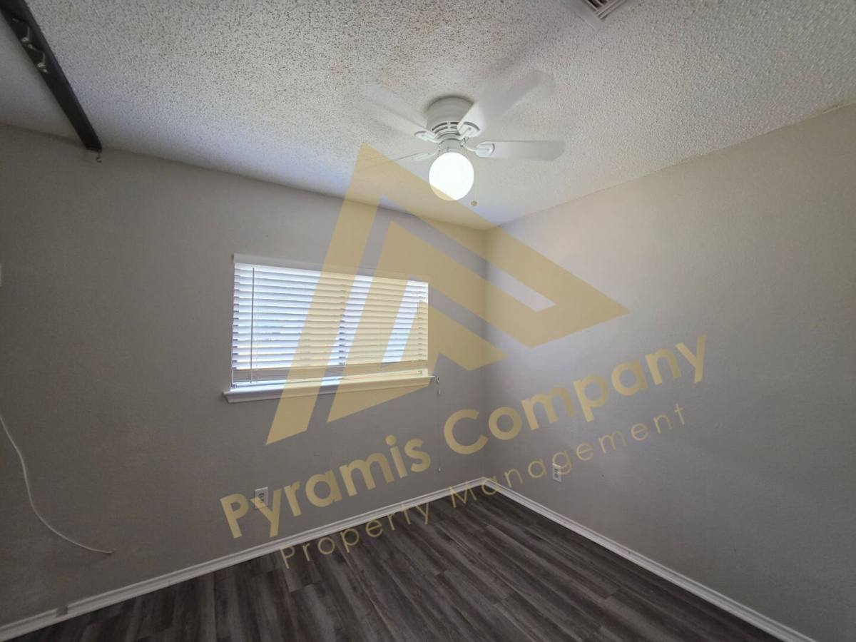 10014 Sunset Place, San Antonio, TX 78245 - House for Rent - Image 9