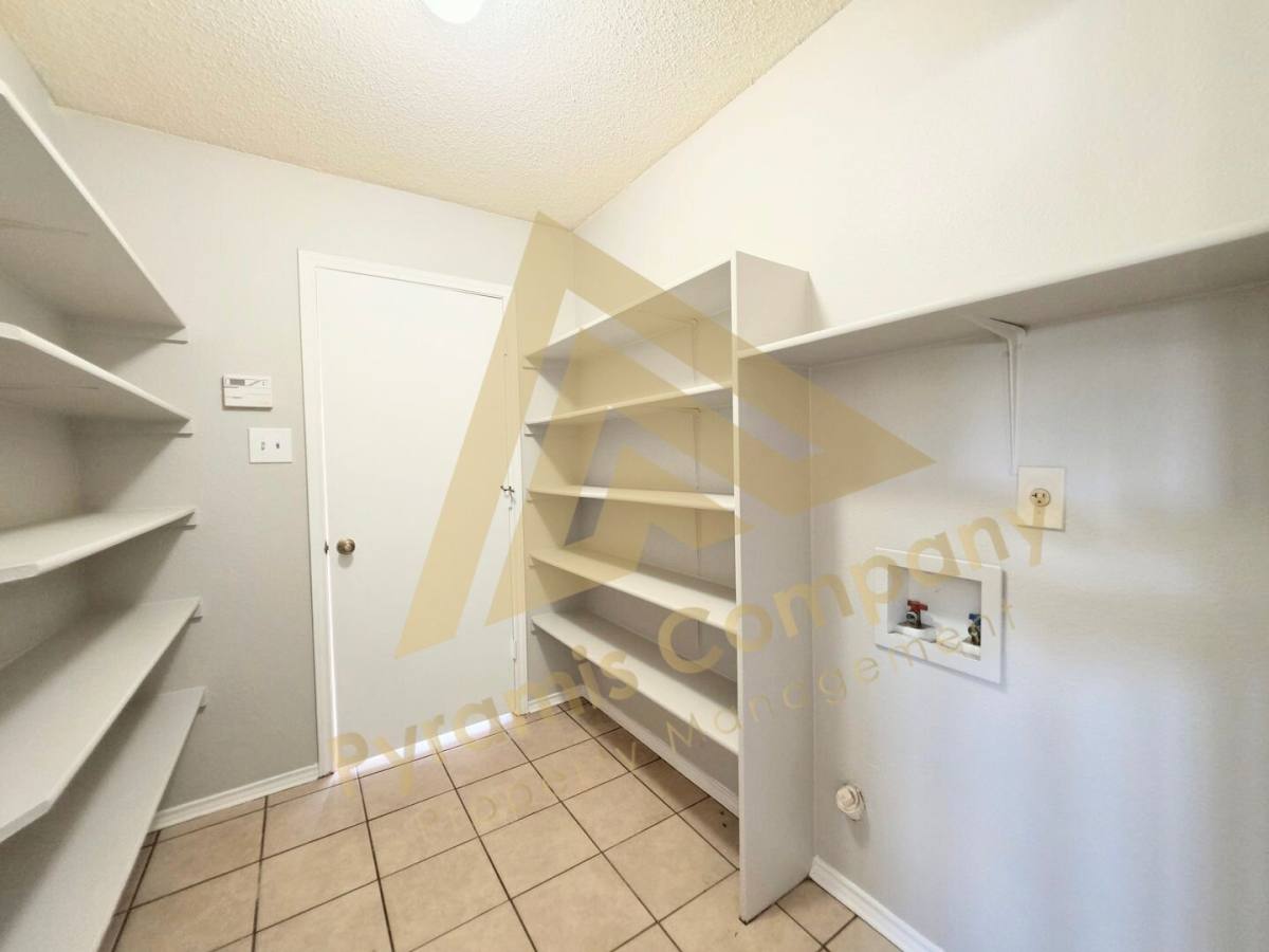 10014 Sunset Place, San Antonio, TX 78245 - House for Rent - Image 7