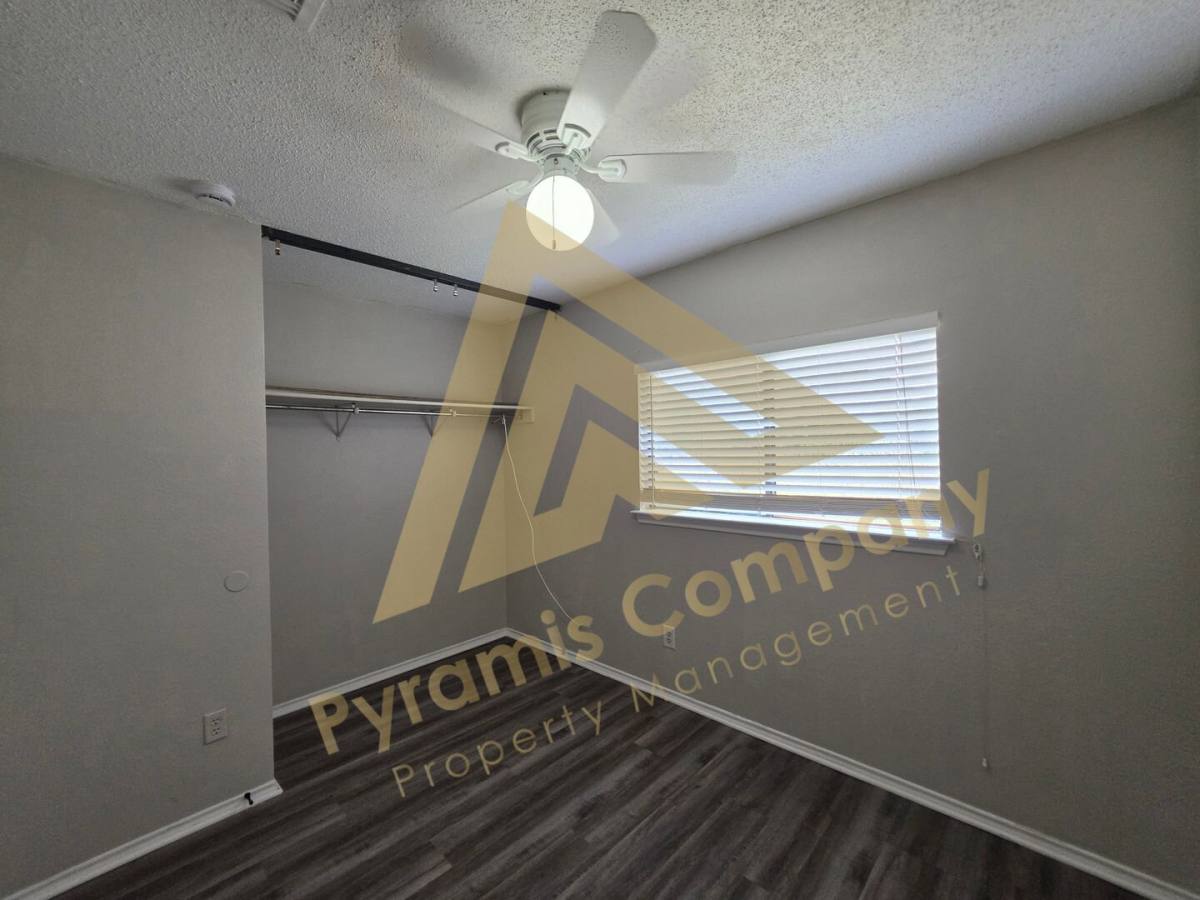 10014 Sunset Place, San Antonio, TX 78245 - House for Rent - Image 10