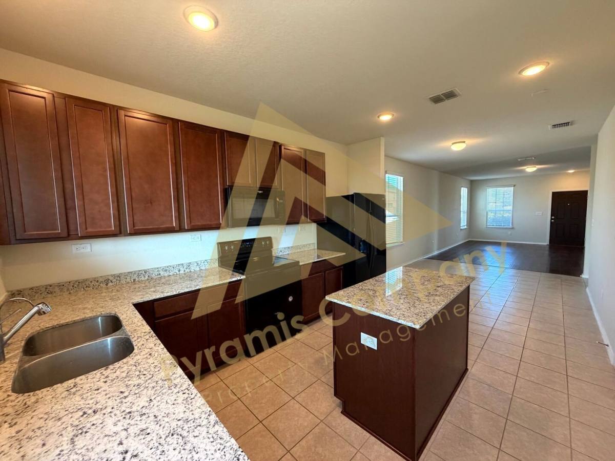 10362 McQueeney, San Antonio, TX 78252 - House for Rent - Image 6