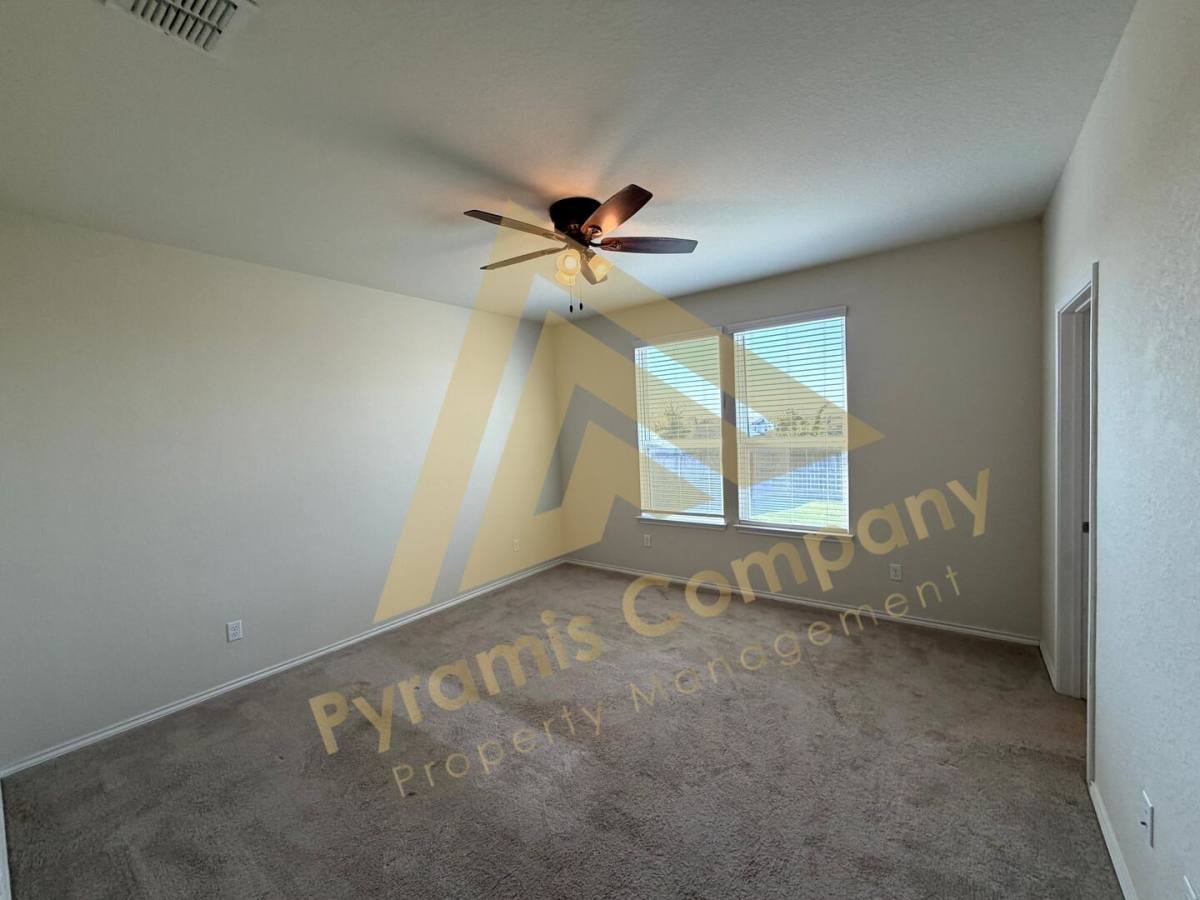 10362 McQueeney, San Antonio, TX 78252 - House for Rent - Image 13