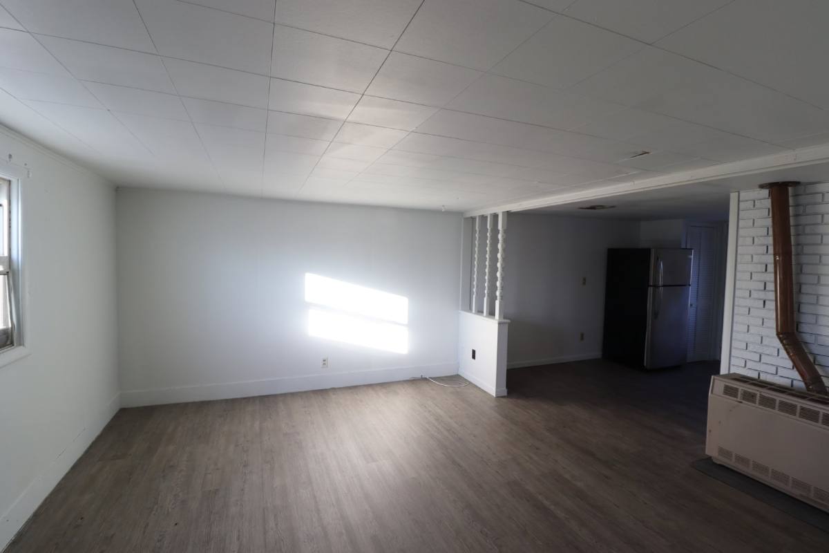 122 S State St, Upper Unit, Berlin, WI 54923 - Apartment for Rent - Image 5