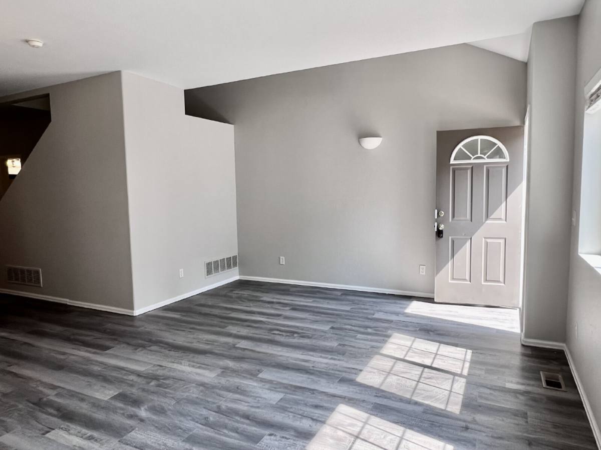12251 E Tennessee Dr, Aurora, CO 80012 - Townhouse for Rent - Image 8