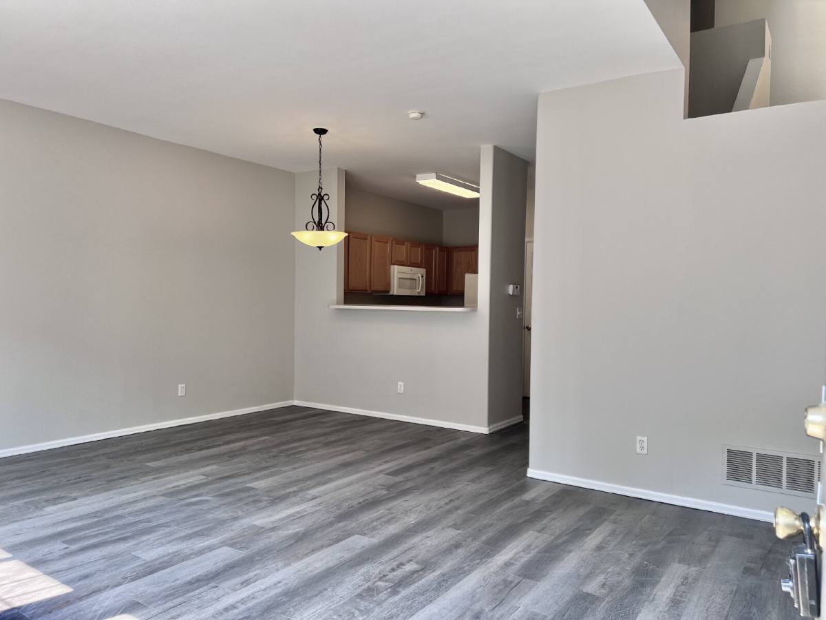 12251 E Tennessee Dr, Aurora, CO 80012 - Townhouse for Rent - Image 6