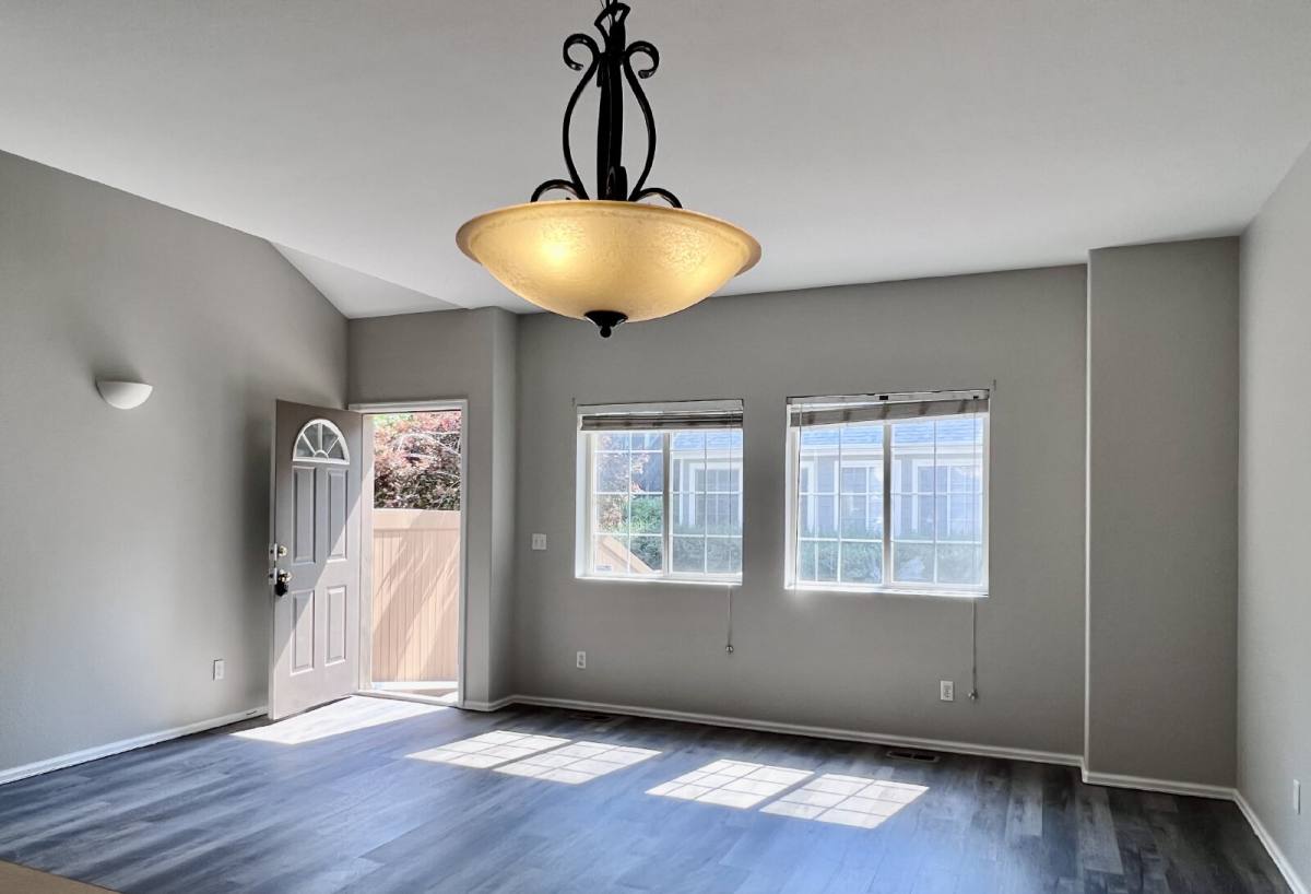 12251 E Tennessee Dr, Aurora, CO 80012 - Townhouse for Rent - Image 5