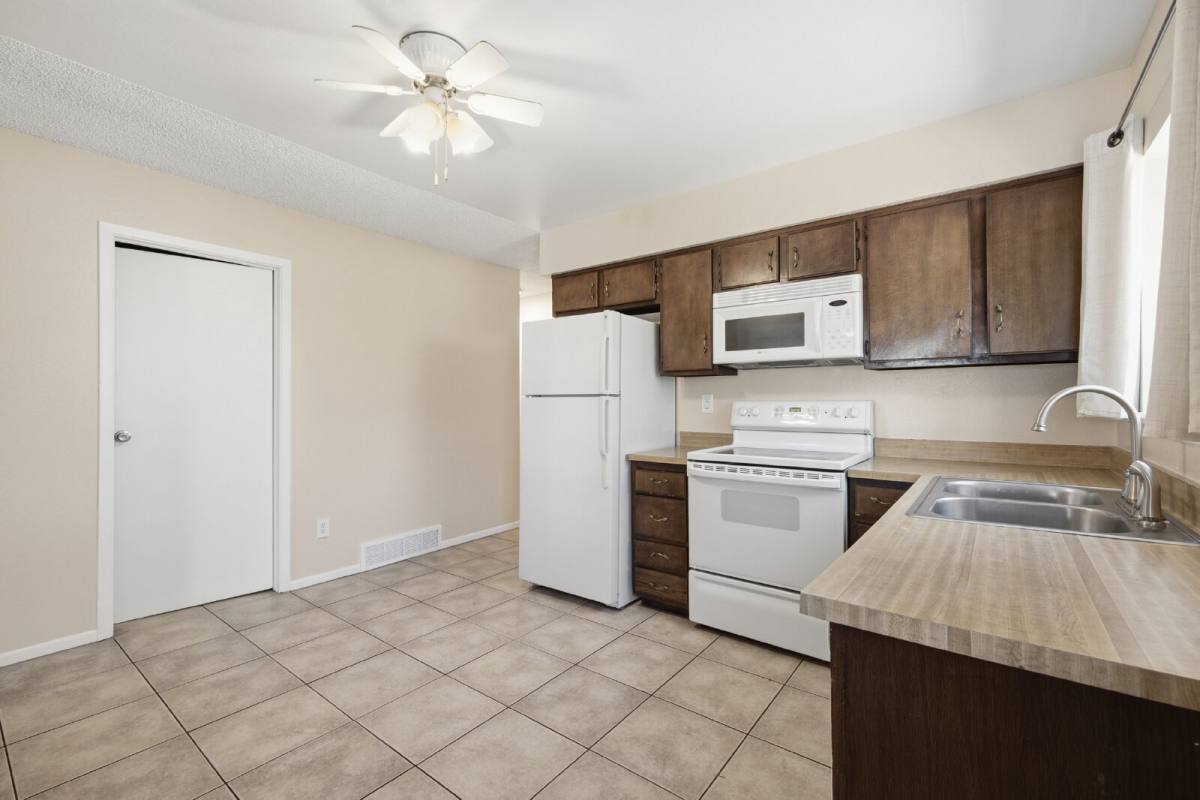 15402 E Princeton Ave, Aurora, CO 80013 - House for Rent - Image 7