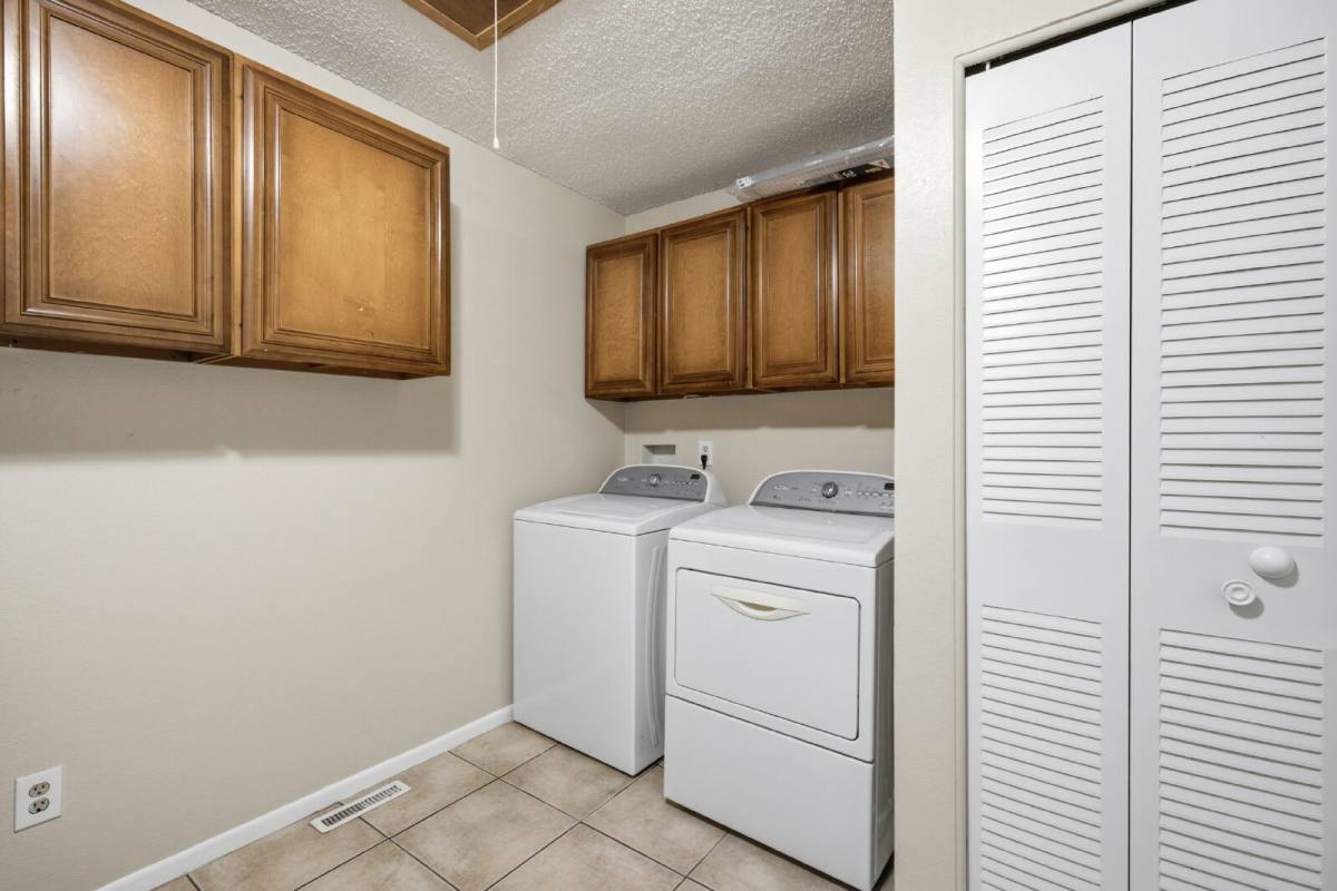 15402 E Princeton Ave, Aurora, CO 80013 - House for Rent - Image 9