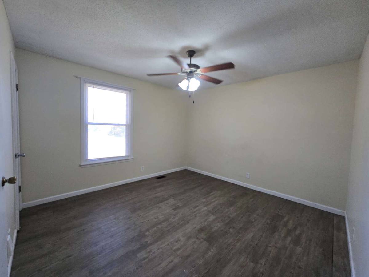 317 Dale Terrace, Clarksville, TN 37042 - House for Rent - Image 13
