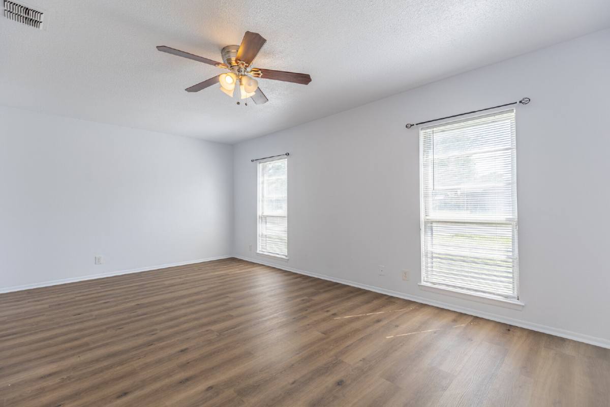 7655 Tarrasa, San Antonio, TX 78239 - House for Rent - Image 20