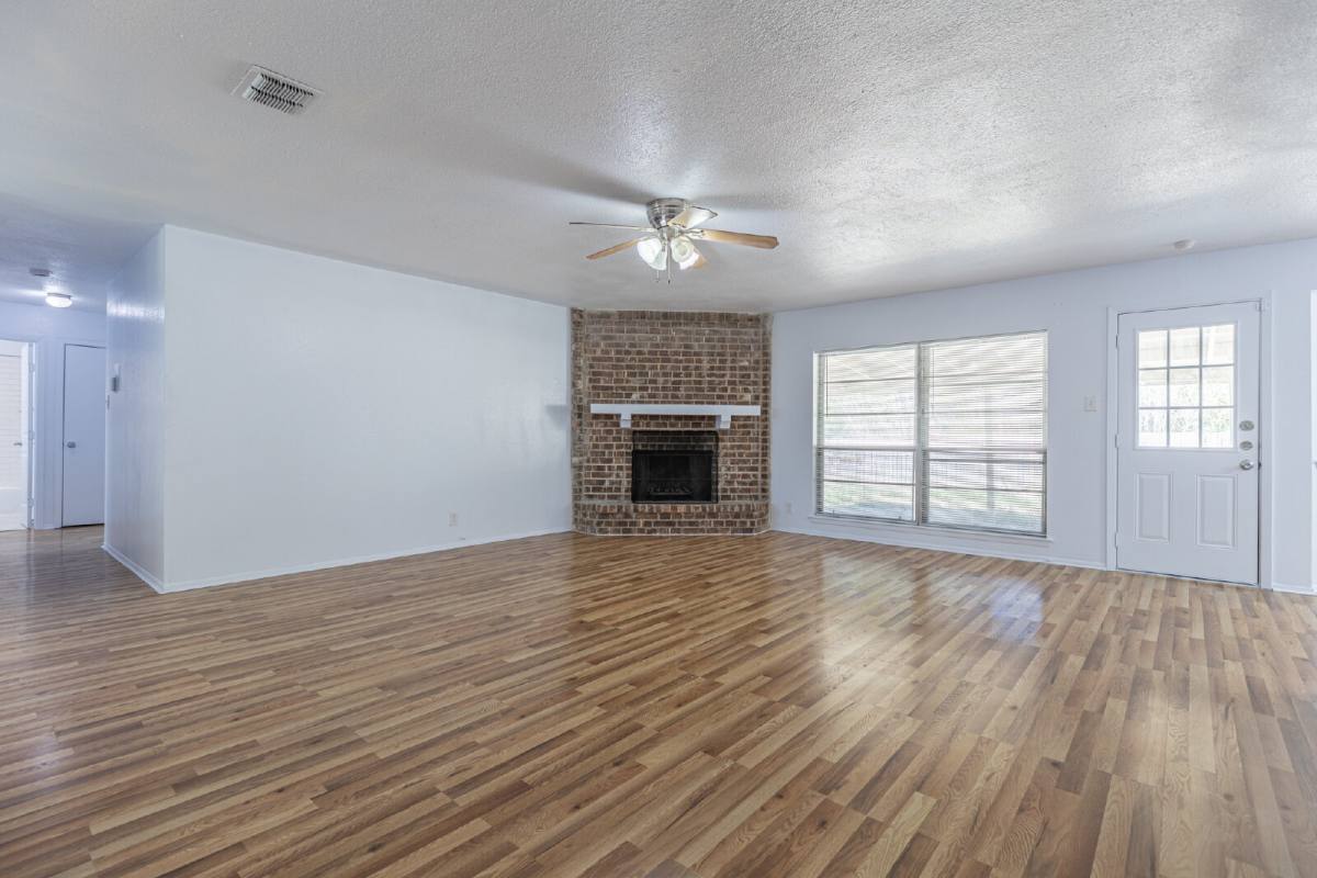7655 Tarrasa, San Antonio, TX 78239 - House for Rent - Image 7