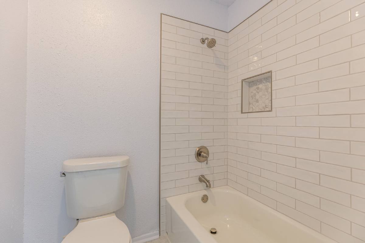 7655 Tarrasa, San Antonio, TX 78239 - House for Rent - Image 17