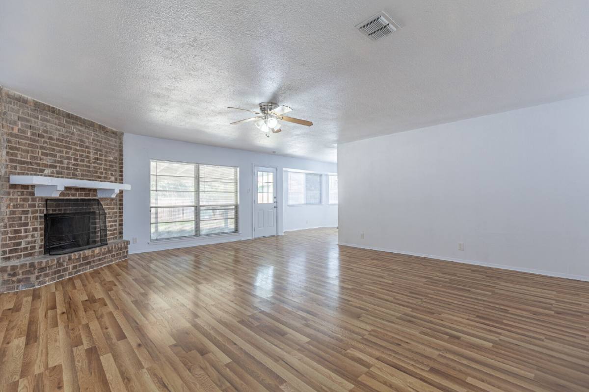 7655 Tarrasa, San Antonio, TX 78239 - House for Rent - Image 6