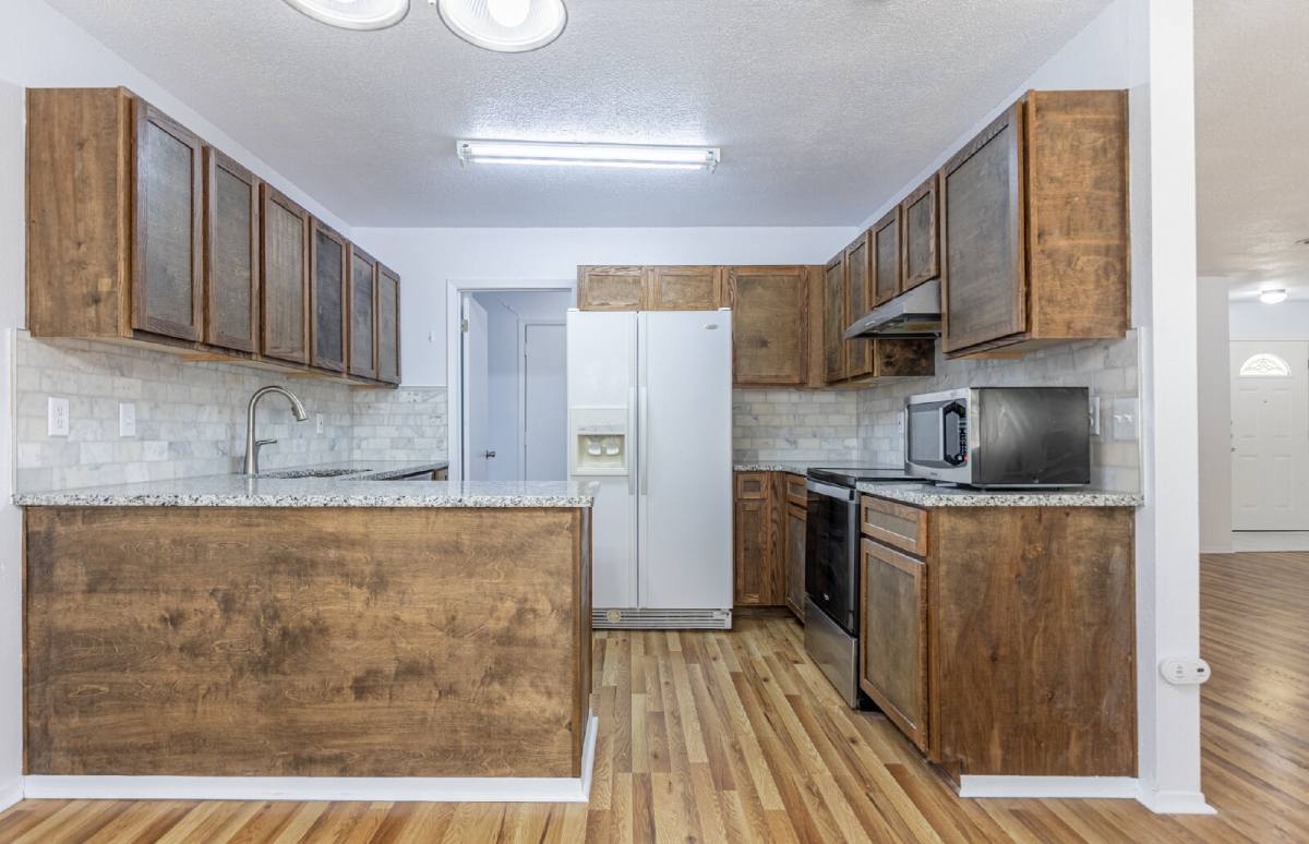 7655 Tarrasa, San Antonio, TX 78239 - House for Rent - Image 12