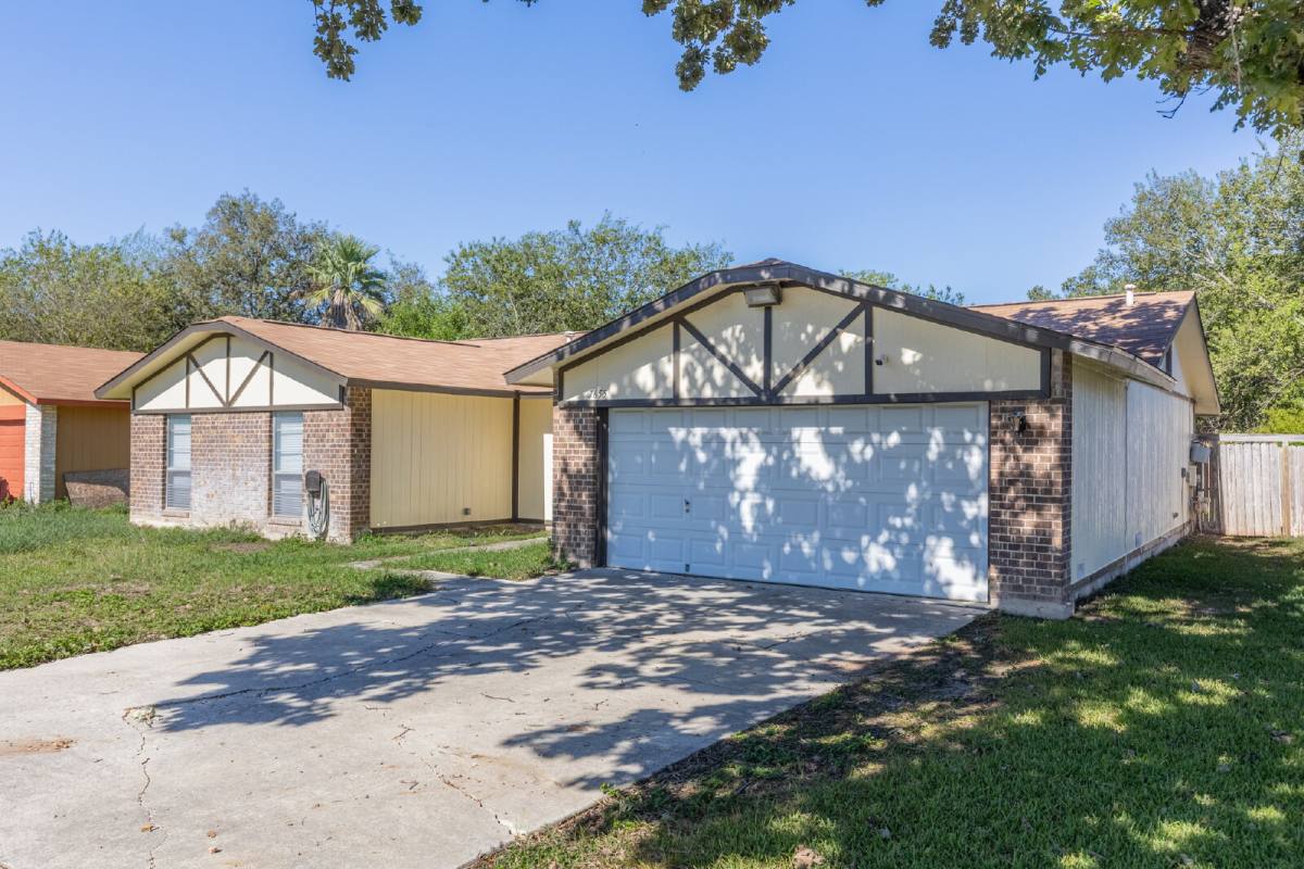 7655 Tarrasa, San Antonio, TX 78239 - House for Rent - Image 2