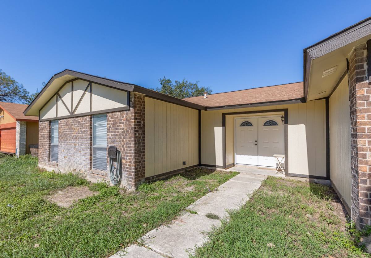 7655 Tarrasa, San Antonio, TX 78239 - House for Rent - Image 4