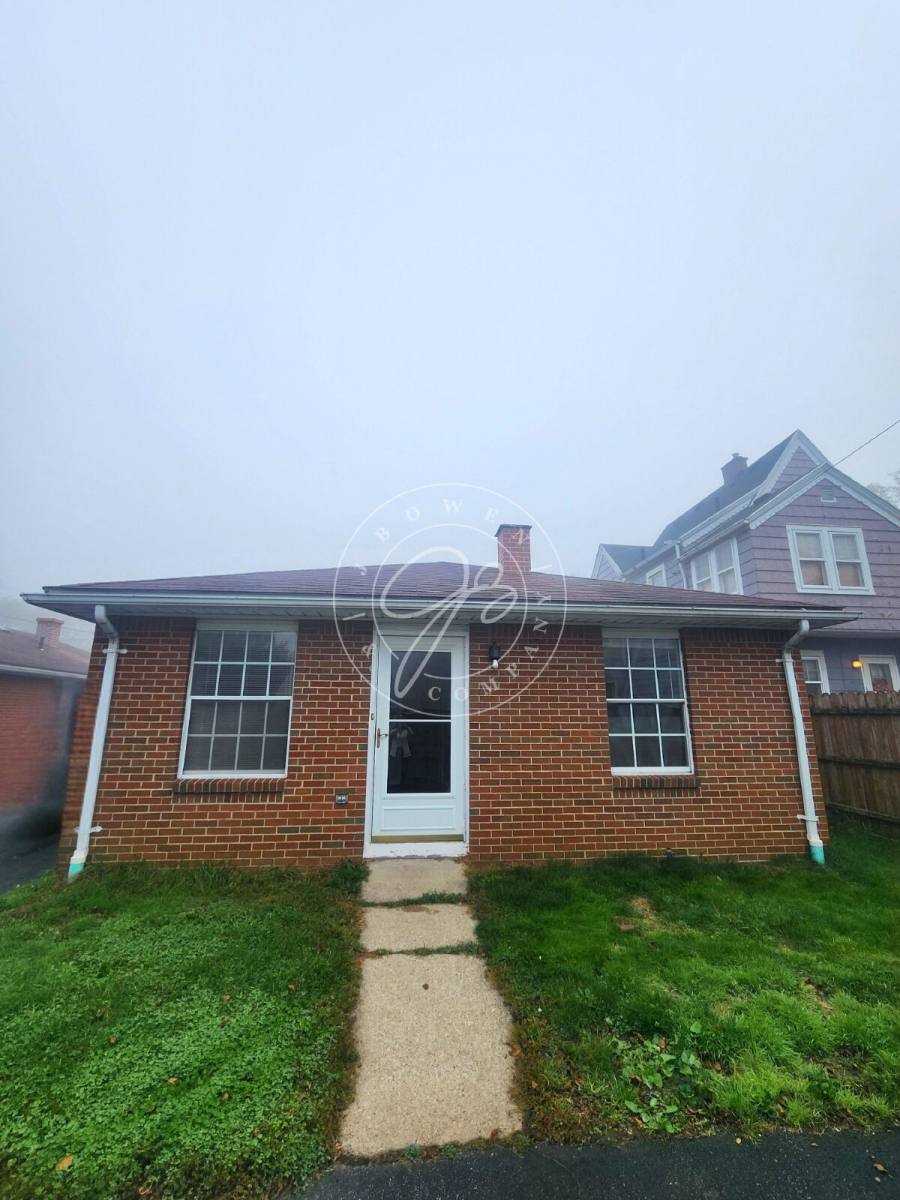 Townhouse for rent at 4435 Berwick Ave, Rear Unit, Toledo, OH 43612