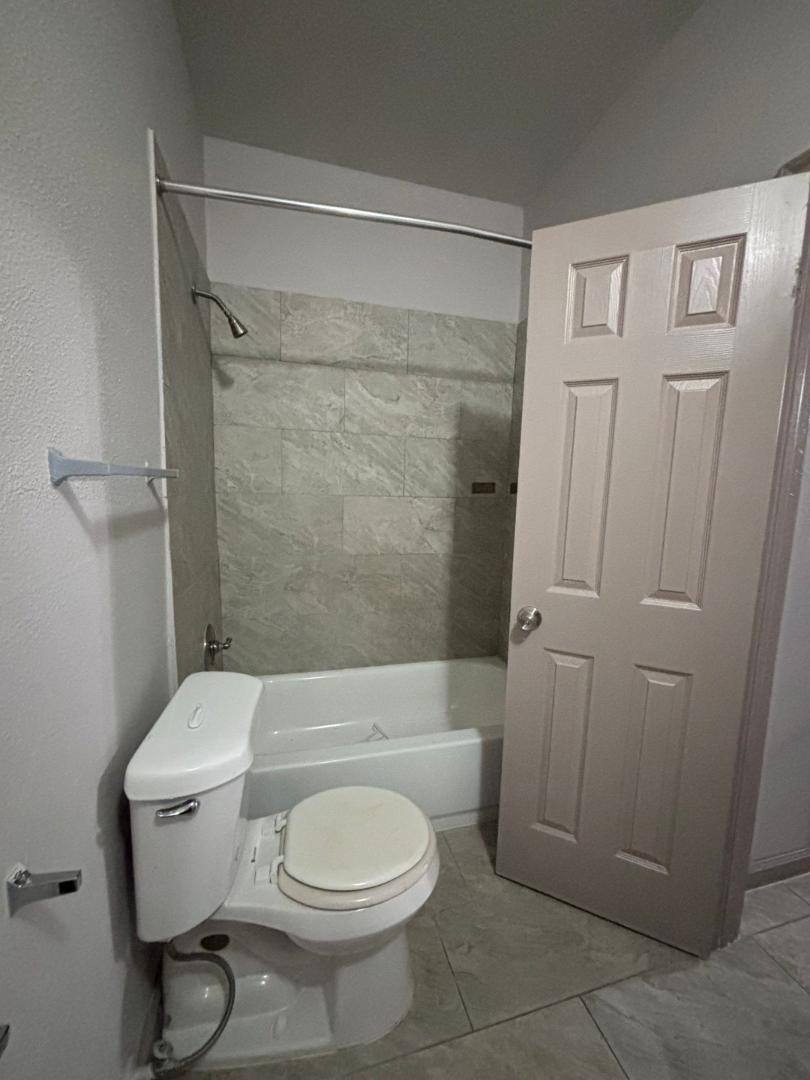 14550 Fonmeadow Dr #803, Houston, TX 77035 - Condo for Rent - Image 4