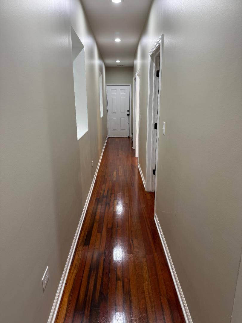 7656 S Colfax Ave #2, Chicago, IL 60649 - Apartment for Rent - Image 8