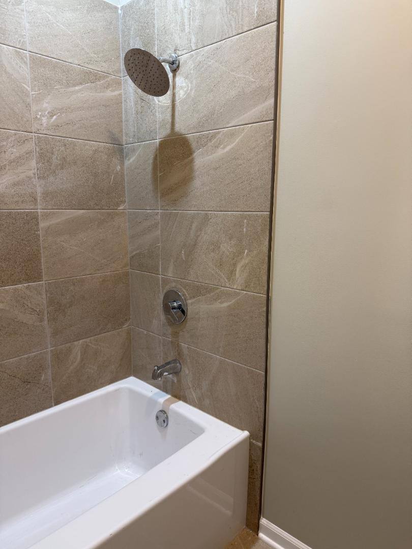 7656 S Colfax Ave #2, Chicago, IL 60649 - Apartment for Rent - Image 12