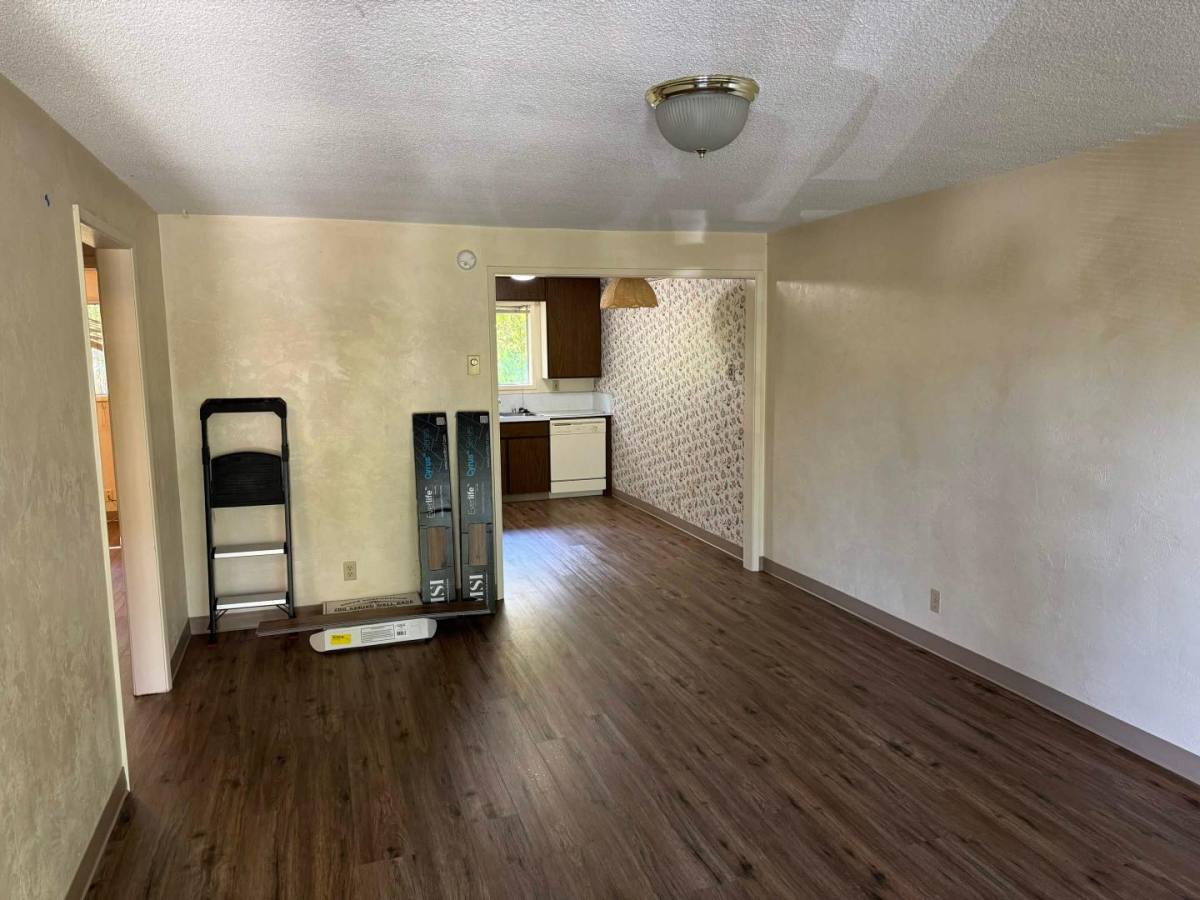 855 Park St #16, Ashland, OR 97520 - Apartment for Rent