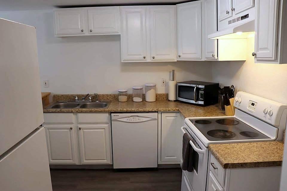 44 W 2700 S, Salt Lake City, UT 84115 - Apartment for Rent - Image 4