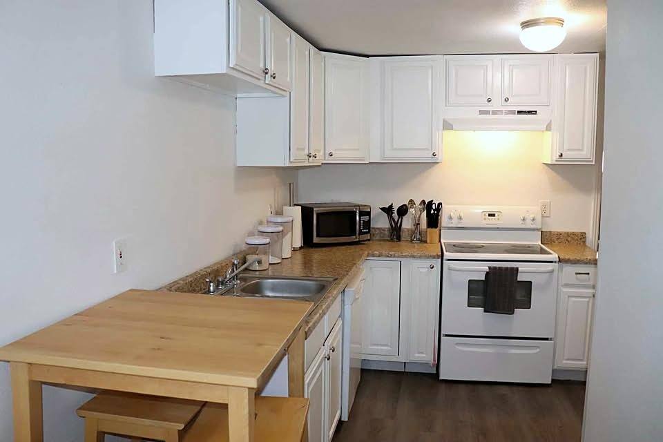 44 W 2700 S, Salt Lake City, UT 84115 - Apartment for Rent - Image 5