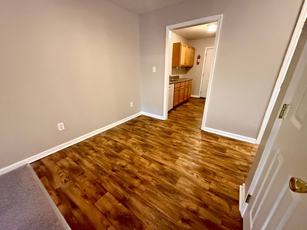 1521 Obrig Ave, Guntersville, AL 35976 - Townhouse for Rent - Image 3