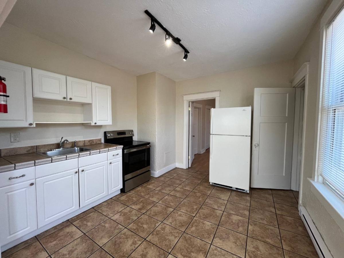 500 N Negley Ave #10, Pittsburgh, PA 15206 - Apartment for Rent - Image 2