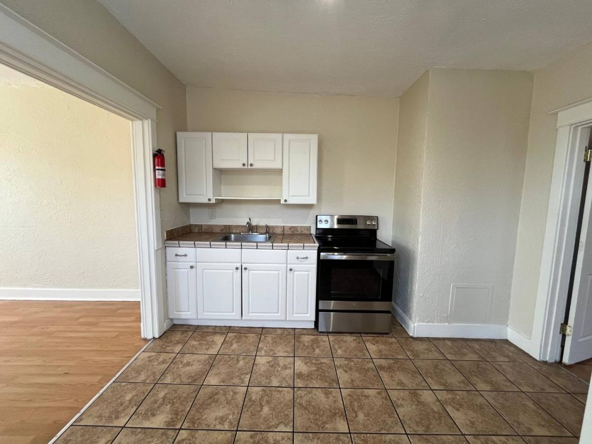 500 N Negley Ave #10, Pittsburgh, PA 15206 - Apartment for Rent - Image 3